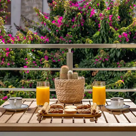 Rhodes Center Santa Maria *