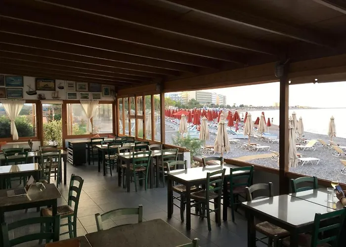 Rhodes Center Santa Maria * Rhodes City